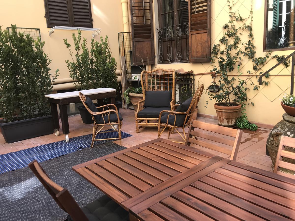 The Terrace In Santa Croce * Florencia